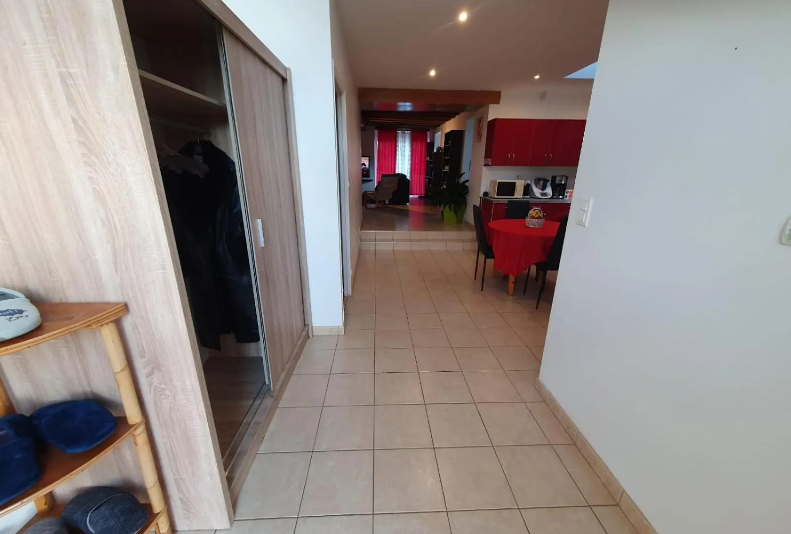 Broceliande Calme Breton, Spa, Wifi, Amazon-Disney Tv, 4 Lits, Freebox Revolution,Draps, Cafe, The Guer