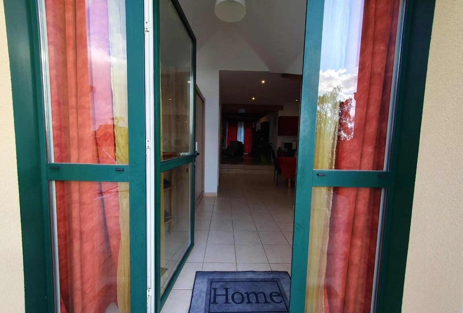 Broceliande Calme Breton, Spa, Wifi, Amazon-Disney Tv, 4 Lits, Freebox Revolution,Draps, Cafe, The Guer Holiday home