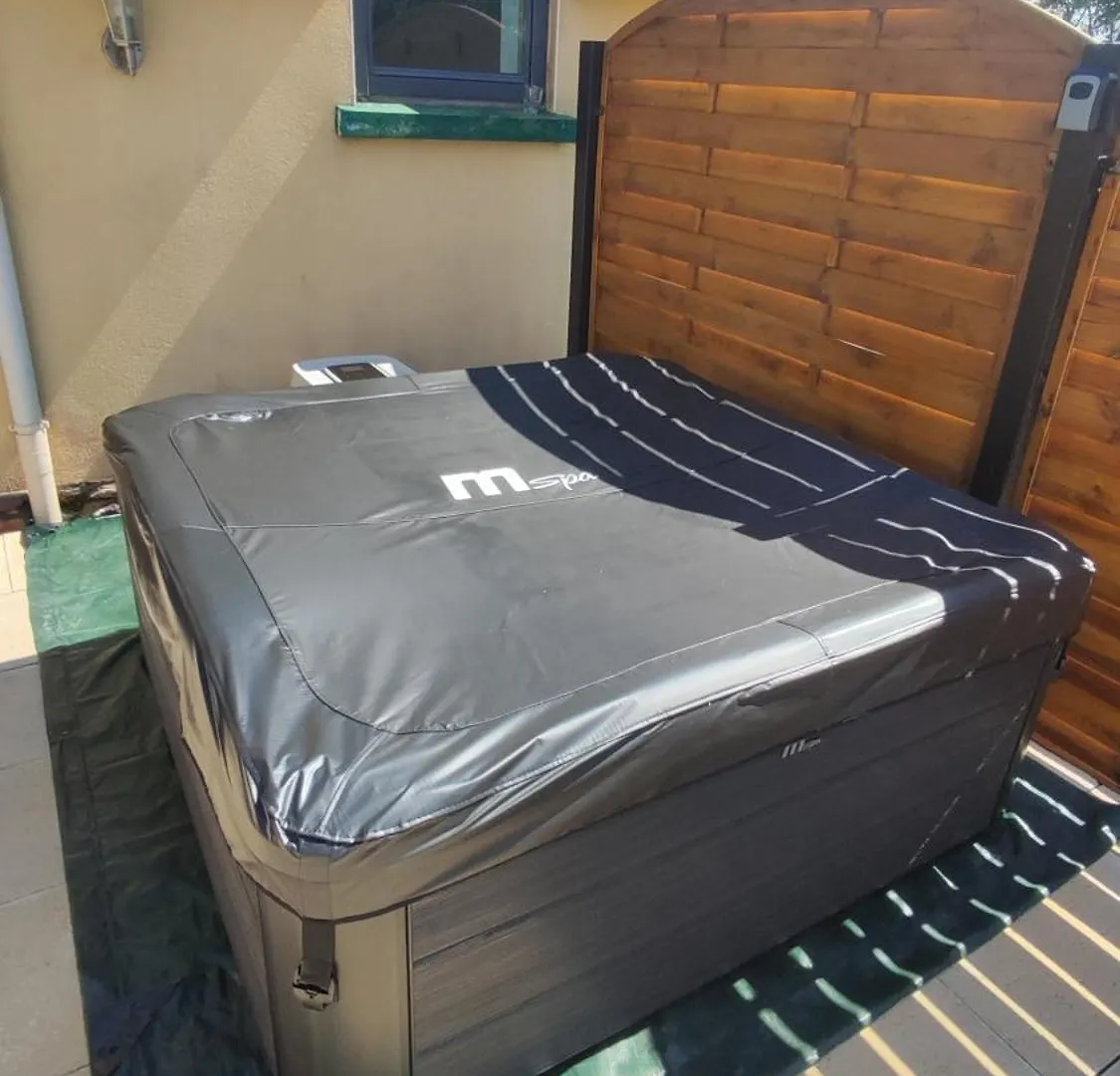 Broceliande Calme Breton, Spa, Wifi, Amazon-Disney Tv, 4 Lits, Freebox Revolution,Draps, Cafe, The Guer Holiday home