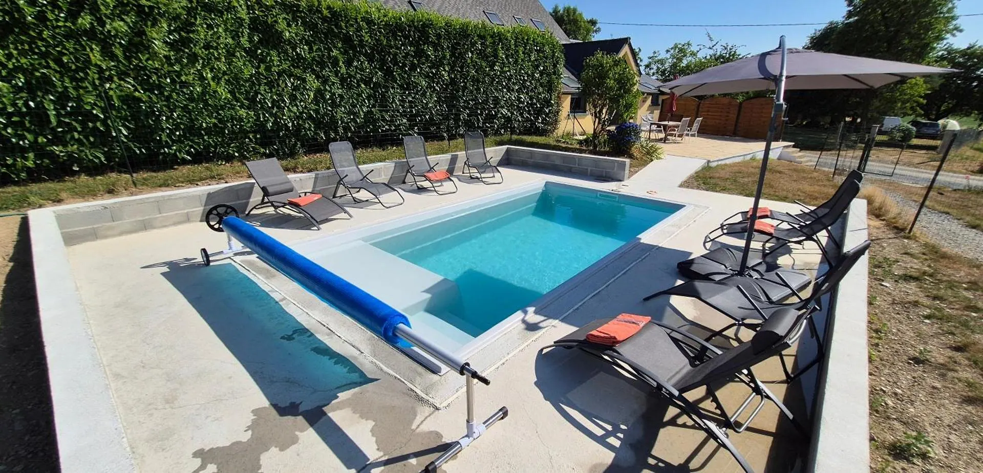 Broceliande Calme Breton, Spa, Wifi, Amazon-Disney Tv, 4 Lits, Freebox Revolution,Draps, Cafe, The Guer 0*,